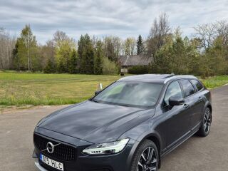 Volvo V90 Cross Country 2.0 173kW