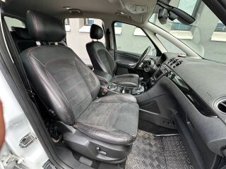 Ford S-MAX 2.0 120kW