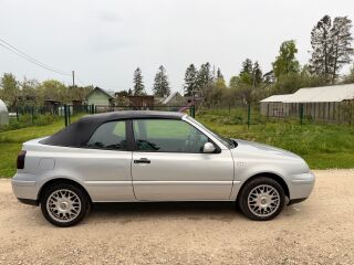 Volkswagen Golf 1.6 74kW