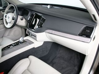 Volvo XC90 AWD INSCRIPTION LUXURY XENIUM FULL 2.0 T8 Recharge Twin Engine Plug-In-Hybrid 288kW