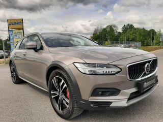 Volvo V90 Cross Country 2.0 145kW