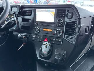 Mercedes-Benz Antos 2543 6x2*4 315kW