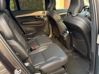 Volvo XC90 ULTIMATE BRIGHT 7 LUXURY XENIUM FULL 2.0 AWD B5 KERS Mild Hybrid 173kW