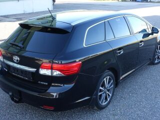 Toyota Avensis Touring Executive Facelift EU5 2.0 R4 D-4D TDI 91kW