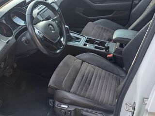 Volkswagen Passat 4 MOTION HIGHLINE 2.0 140kW