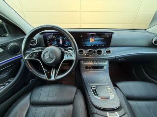 Mercedes-Benz E 220 2.0 143kW