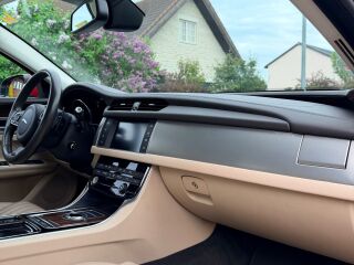 Jaguar XF Exclusive Premium Luxury 3.0 V6 221kW