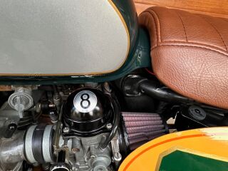 Triumph Bonneville T100 R2
