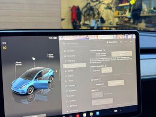 Tesla Model Y Long range Dual Motor Premium sound Dual Motor 365 KW 190kW