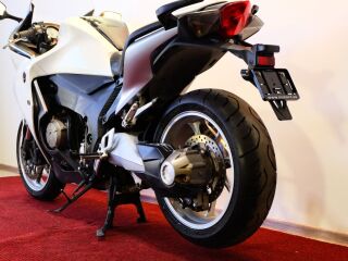 Honda VFR 1200 V4 127кВ