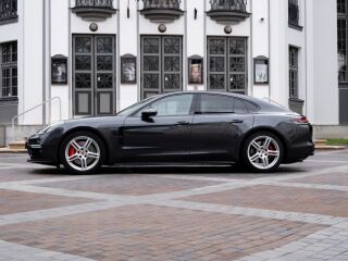 Porsche Panamera GTS 4.0 V8 338kW