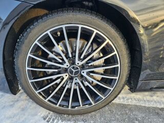 Mercedes-Benz S 500 4.7 v8 335kW