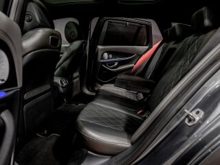 Mercedes-Benz E 300 AMG Designo 2.0 143kW