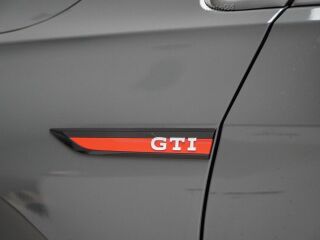 Volkswagen Golf GTI 2.0 180кВ