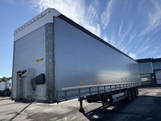 Schmitz Semitrailer Curtainsider Standard