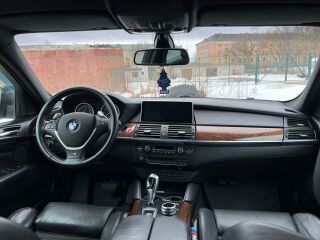 BMW X6 M 4.4 V8 300kW