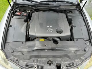 Lexus IS 250 2.5 153kW