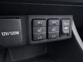 Toyota Auris 1.6 97кВ
