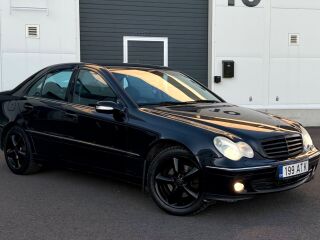 Mercedes-Benz C 240 Avantgarde 4Matic 2.6 125kW