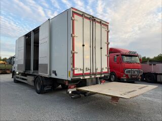 Volvo FE 330 Side open