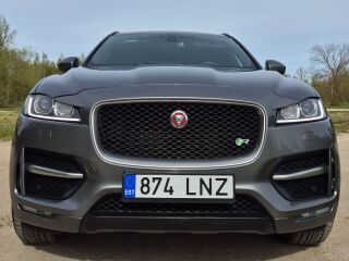 Jaguar F-Pace R-SPORT AWD 2.0 132kW