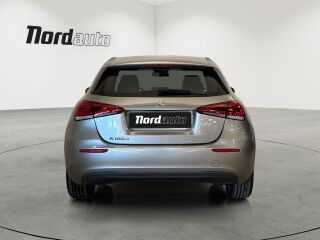 Mercedes-Benz A 180 1.5 85kW