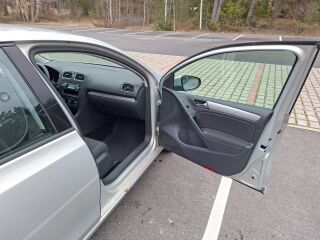 Volkswagen Golf 1.2 77kW