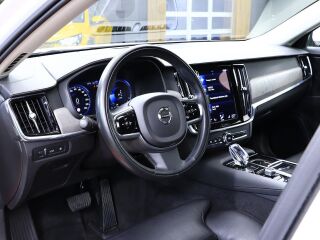Volvo V90 AWD Inscription 2.0 T6 Recharge Plug-In 186кВ