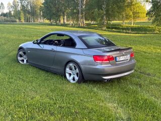 BMW 325 3.0 r6 145kW