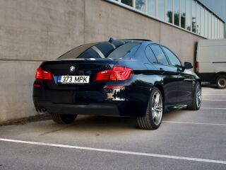 BMW 520 M-Sportpakett Shadowline xDrive LCI 2.0 B47 140kW