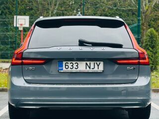 Volvo V90 Momentum 2.0 B4, AWD, Pro KERS Mild Hybrid 145kW