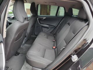 Volvo V60 Kinetic Black idition 2.0 D2 Euro6 88кВ