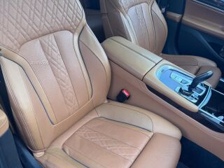BMW 740 xdrive 3.0 235кВ
