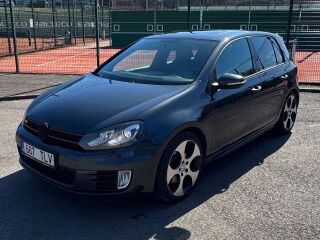 Volkswagen Golf GTI 2.0 147kW