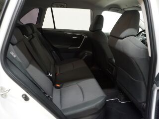 Toyota RAV4 Luxury + Comfort pakett 2.5 131kW