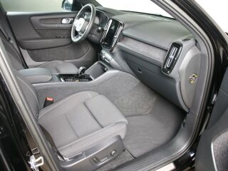 Volvo XC40 ULTIMATE DARK INTELLI SAFE PRO FULL P6 MY23 170kW