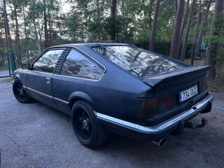 Opel Monza 3.0 150kW