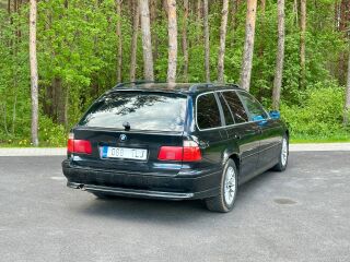 BMW 525 2.5 120kW