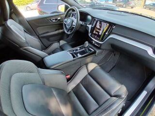 Volvo V60 T6 R-Design Recharge AWD 2.0 R4 251kW