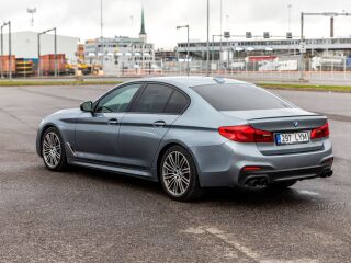 BMW M550 i xDrive M-Performance 4.4 V8 375kW
