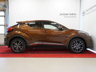 Toyota C-HR Luxury 1.2 85кВ