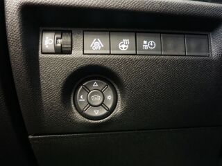 Citroen C4 Electric Shine 100kW 57kW