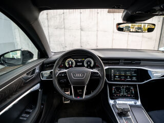 Audi A6 Avant S line 50TFSIe quattro 2.0 220кВ