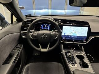 Lexus RZ 450e Luxury + Dimmable Panormaic Roof 132kW