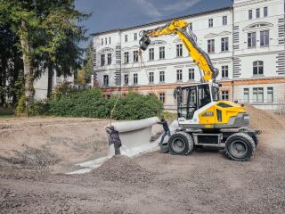 Liebherr A909 / A911 3.8 Kubota V3800 80kW