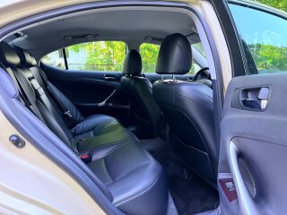 Lexus IS 250 Premium Mark&Levinson 2.5 V6 153kW