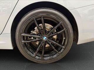 BMW 320 d xDrive M-Pakett 2.0 140kW