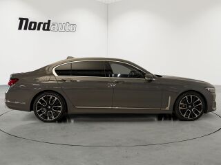 BMW 745 Le xDrive Plug-In 3.0 290kW