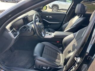BMW 330 3.0 195kW