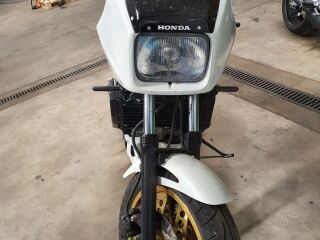 Honda VF 750 F V4 66kW